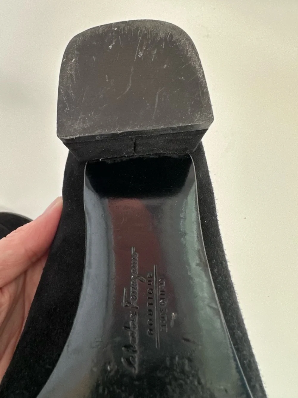 $950 SALVATORE FERRAGAMO Women’s Loafers Tortoiseshell Buckle Black Suede Size 8
